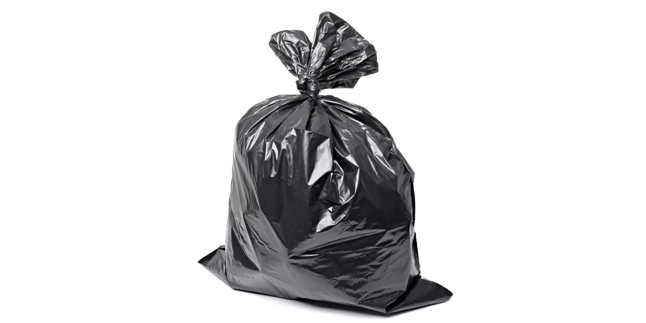 Vreća za smeće (izvornik: pics five / Shutterstock, 2013.)
• otpad, smeće, zbrinjavanje otpada, gospodarenje otpadom