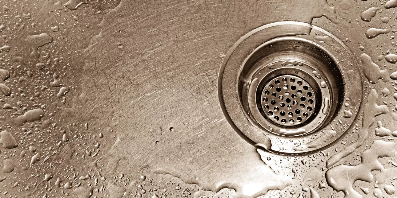 Odvod sudopera (izvornik: Take Photo / Shutterstock)

• odvodnja, vodoopskrba, vodovodne instalacije