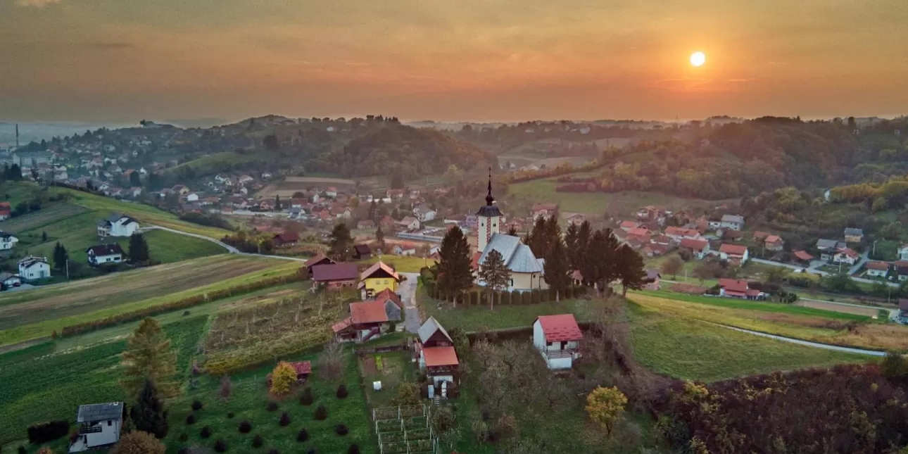 Hrvatsko zagorje (izvornik: Turistička zajednica Krapinsko-zagorske županije, Zoran Stanko)
• Hrvatsko zagorje, Krapinsko-zagorska županija