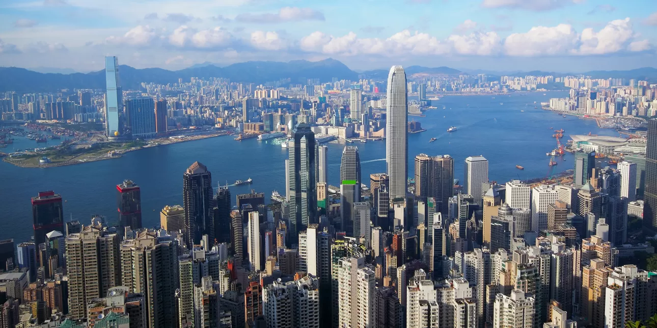 Luka u Hong Kongu (izvornik: Shutterstock, 2013.)

• Hong Kong, Kina, Azija