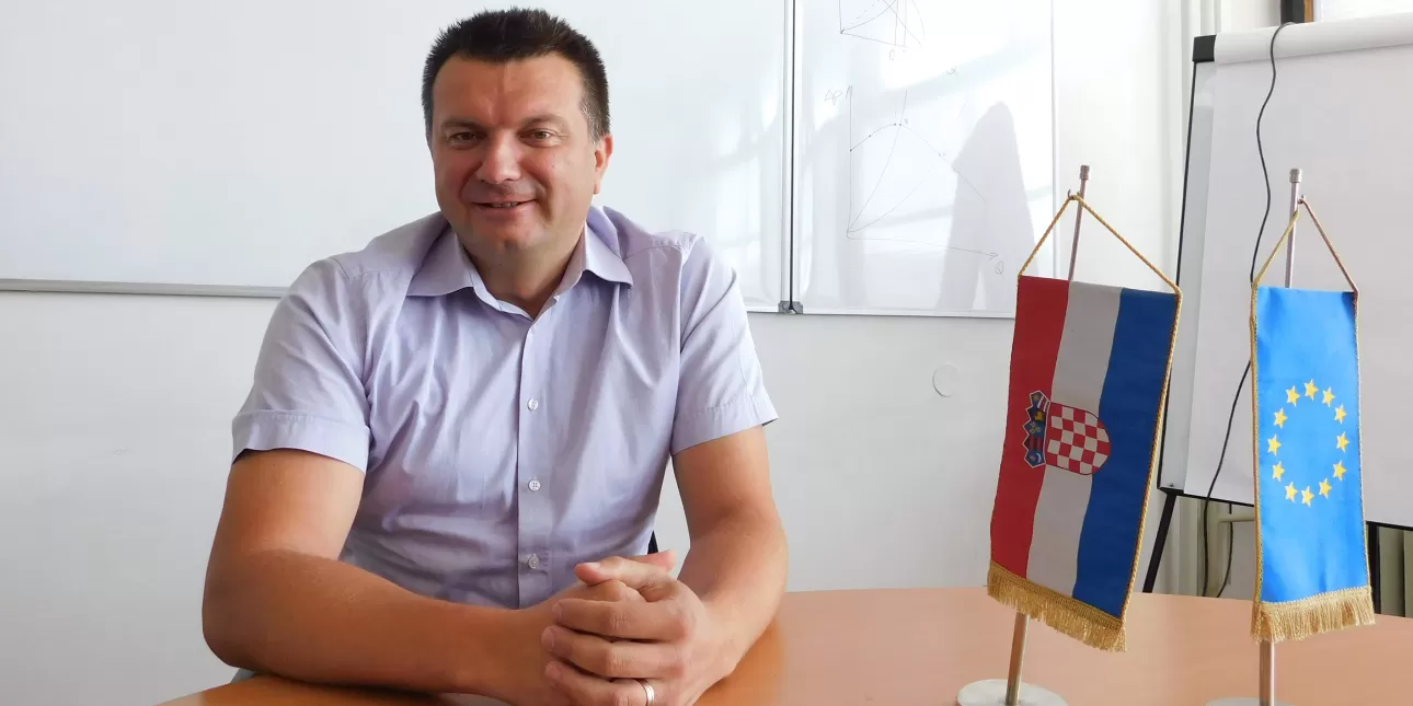 prof. dr. sc. Goran Krajačić, dipl. ing., voditelj Katedre za energetska postrojenja i energetiku Fakulteta strojarstva i brodogradnje Sveučilišta u Zagrebu (foto: BL, lipanj 2022.)
• Goran Krajačić, FSB