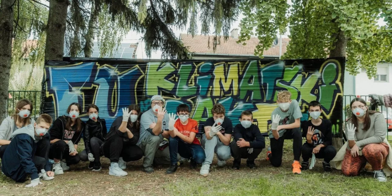Grafit posvećen Europskom klimatskom paktu u Osijeku (izvornik: WWF, 2022.)
• klimatske promjene, WWF, Europski klimatski pakt