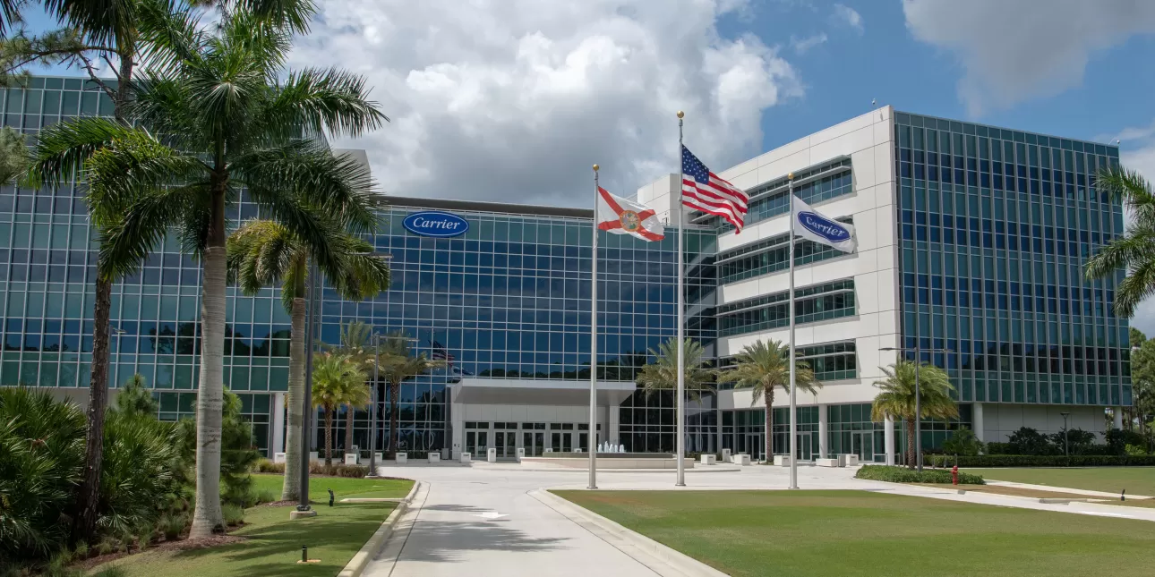 Zgrada sjedišta Carrier Corporationa u Palm Beach Gardens na Floridi u SAD-u (izvornik: Carrier, 2024.)
• Carrier, zgrade