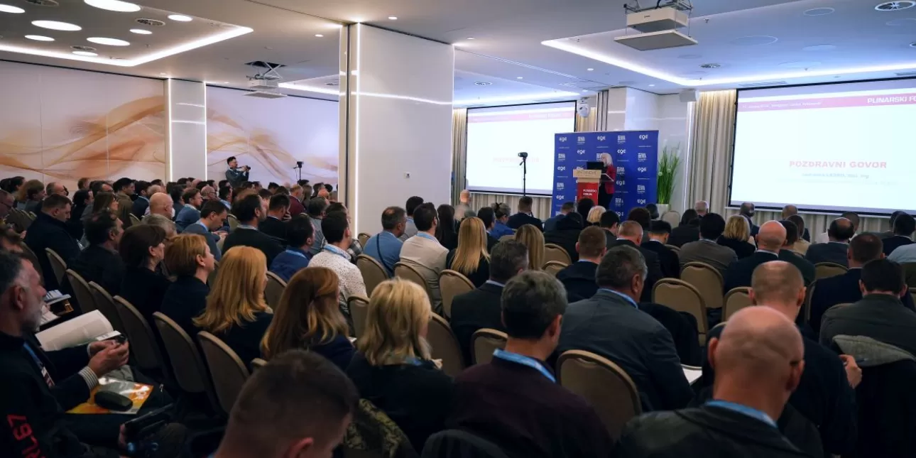 23. Plinarski forum (FOTO: Božo Žitnik; 2024.)
 - Plinarski forum  