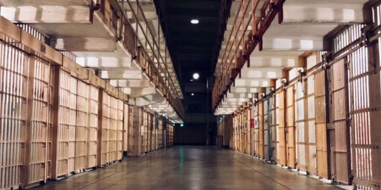 Stari zatvor Alcatraz (izvornik: Carles Rabada from Stock, 2024.)

• zatvori, pravosuđe 