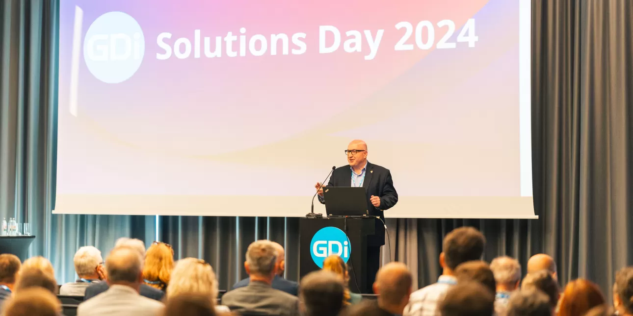 Boran Lončarić, vlasnik i direktor GDi Grupe, na GDi-jevoj konferenciji – GDi Solutions Day 2024 (FOTO: GDi; 2024.)
 - GDi
