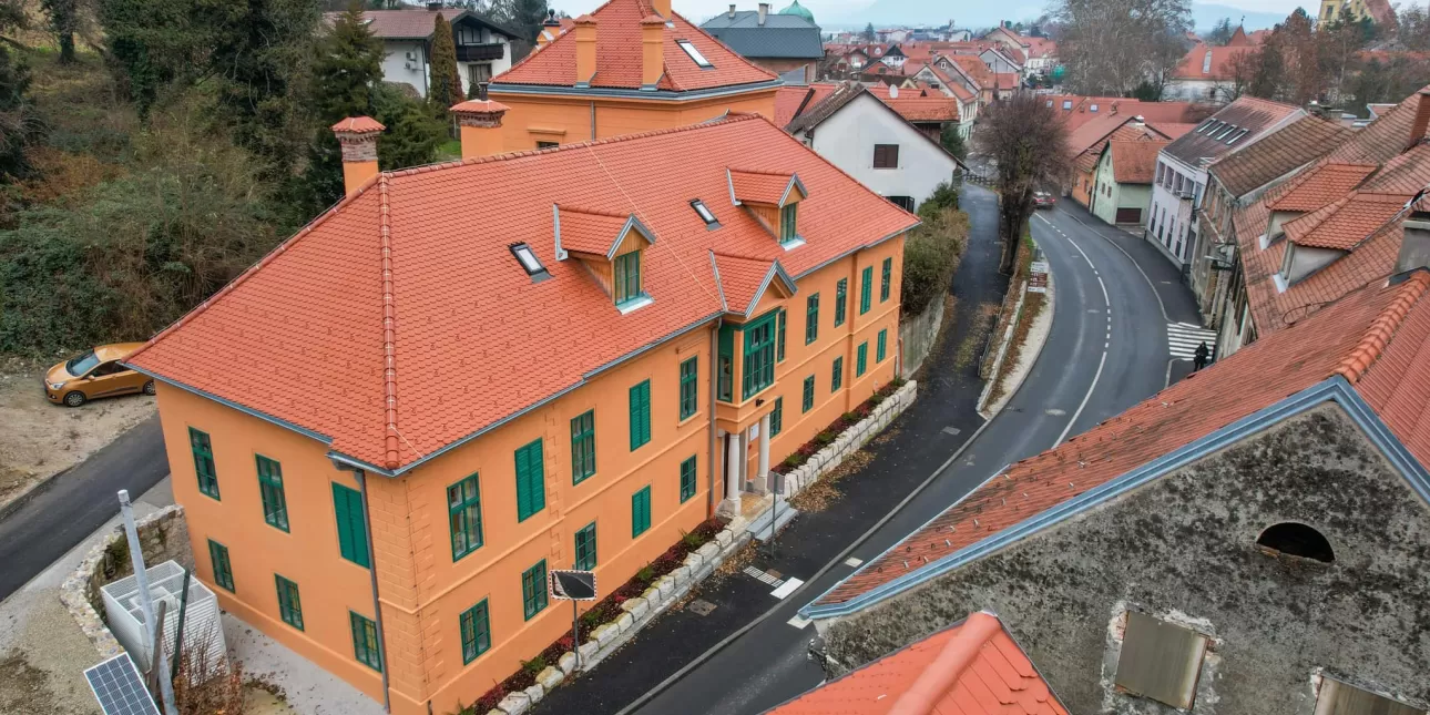 Energetski i cjelovito obnovljena samoborska Vila Allnoch (FOTO: Edin Tuzlak; 2024.) 
- Samobor; Vila Allnoch