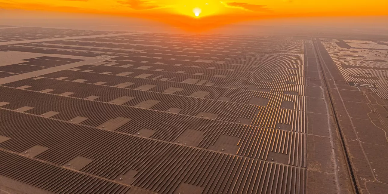 Kineska solarna elektrana Ruoqiang, pustinja Taklamakan