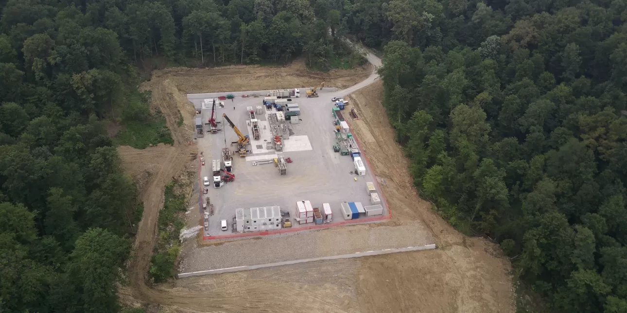 Prva faza istraživanja ugljikovodika u u kopnenom bloku SAVA-07; operater na bloku SAVA-07 je tvrtka Vermilion Zagreb Exploration, dok INA sudjeluje s udjelom od 40 posto (FOTO: INA/Vermilion Zagreb Exploration; 2025.)
 - INA; Vermilion Zagreb Exploration; bušotine; ugljikovodici