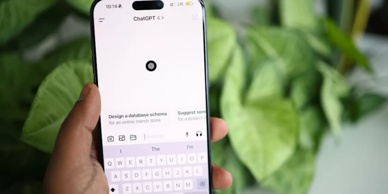 ChatGPT (foto: Shutterstock, lipanj 2025.) • ChatGPT, AI, OpenAI, umjetna inteligencija