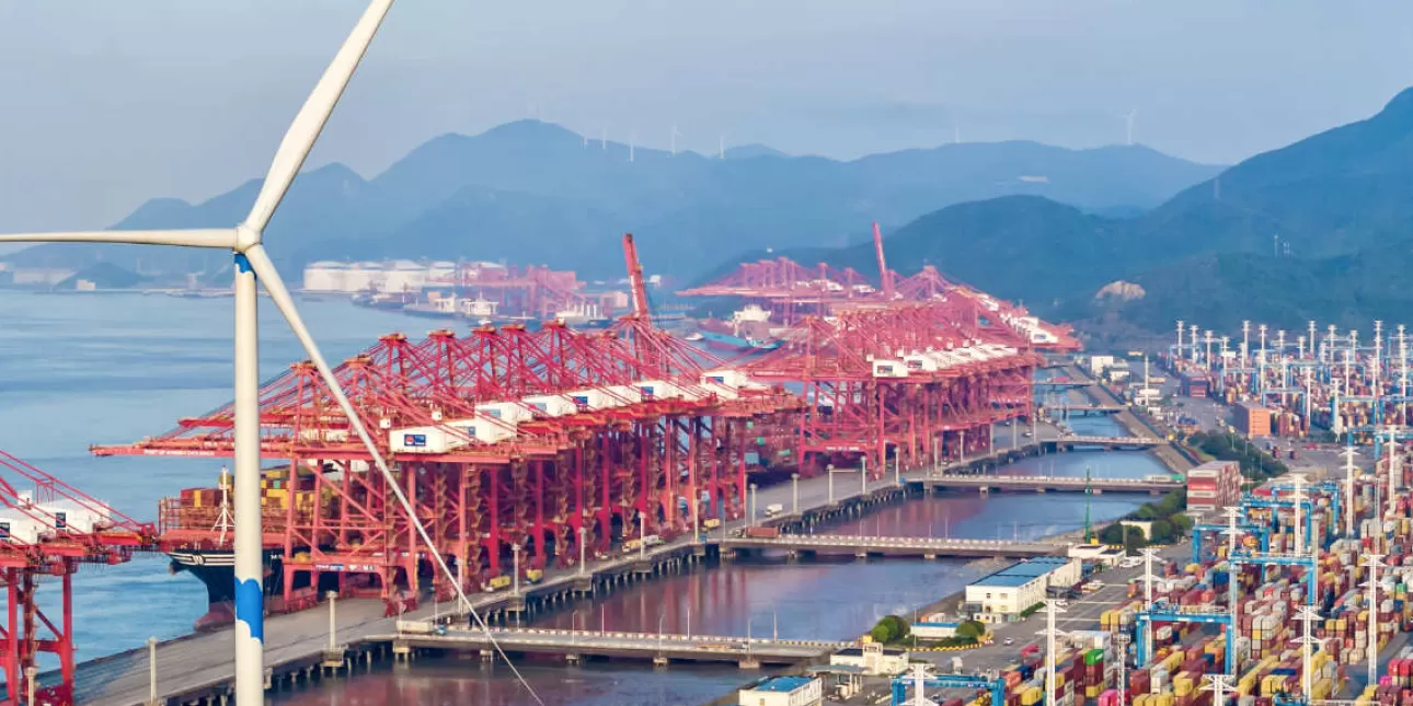 Ningbo luka (izvornik: Ningbo International Communication Center, lipanj 2025.) • Ningbo luka, Kina