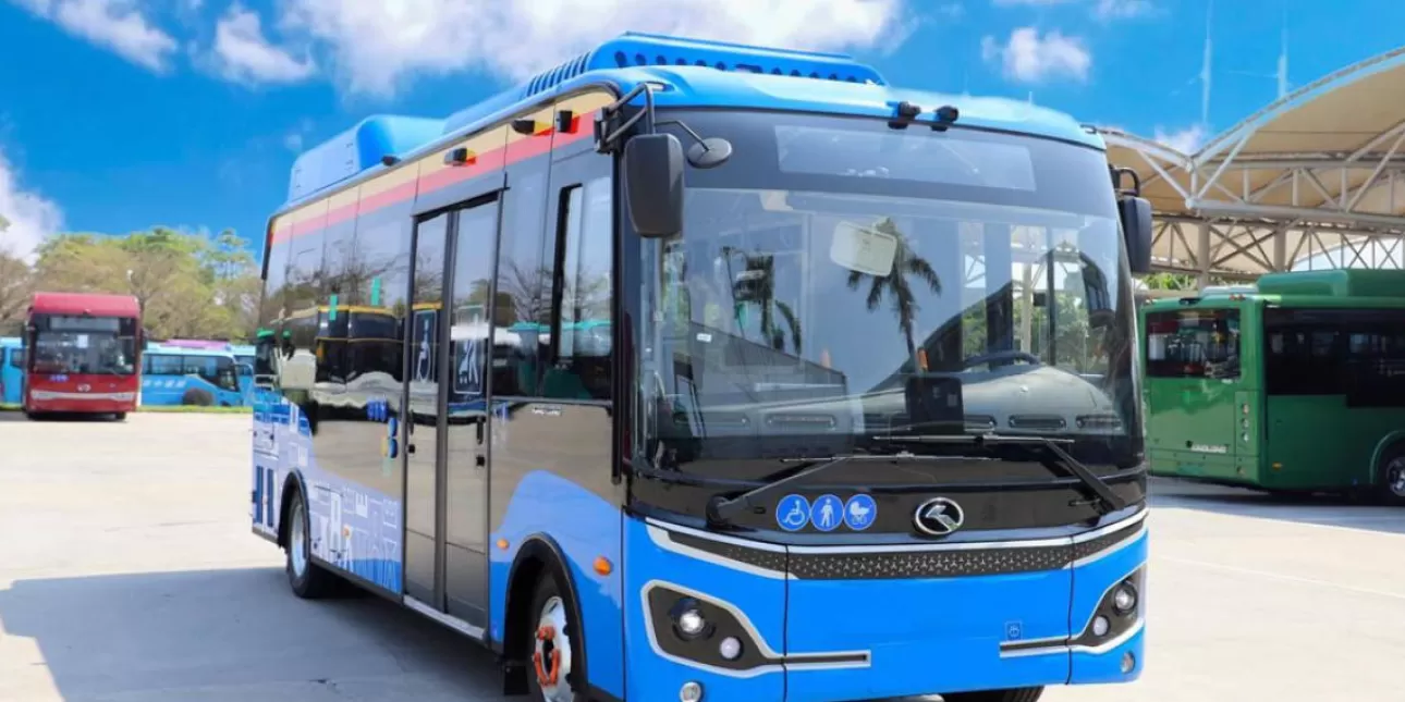 Električni autobus u Poreču (foto: Grad Poreč, srpanj 2025.) • električni autobus, Poreč