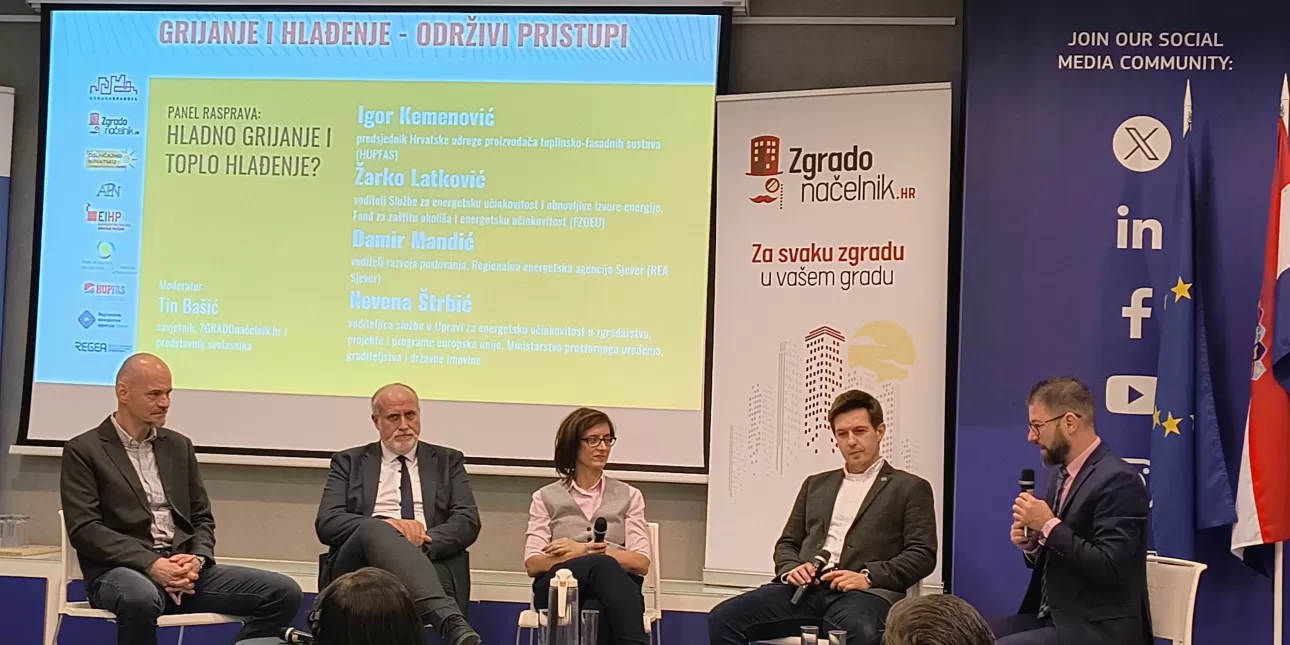 Fotografija s okruglog stola na predstavljanju priručnika 'Grijanje i hlađenje - održivi pristup' u Zagrebu 1.12.2025. (foto: B.L., prosinac 2025.)

• ZGRADOnačelnik.hr, stručni skupovi, stručne knjige