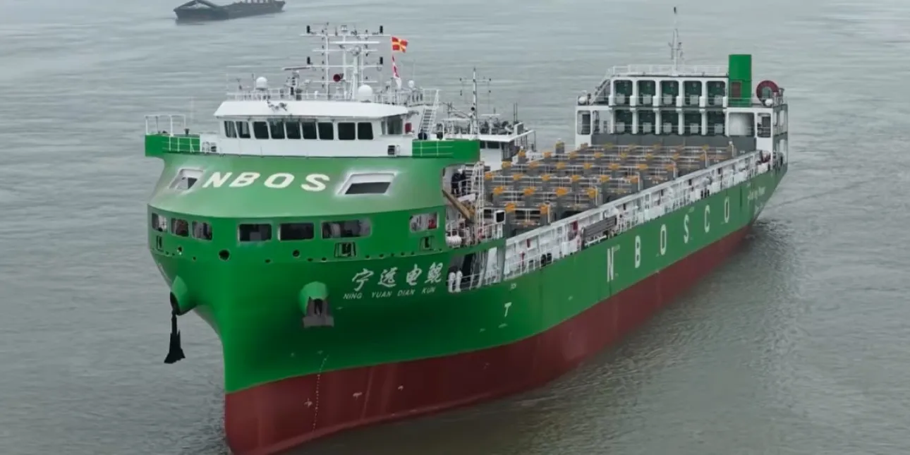 Kina prvi potpuno električni brod (foto: CNS YouTube kanal, veljača 2026.) • električni brodovi, Kina, brodarstvo, održivi promet