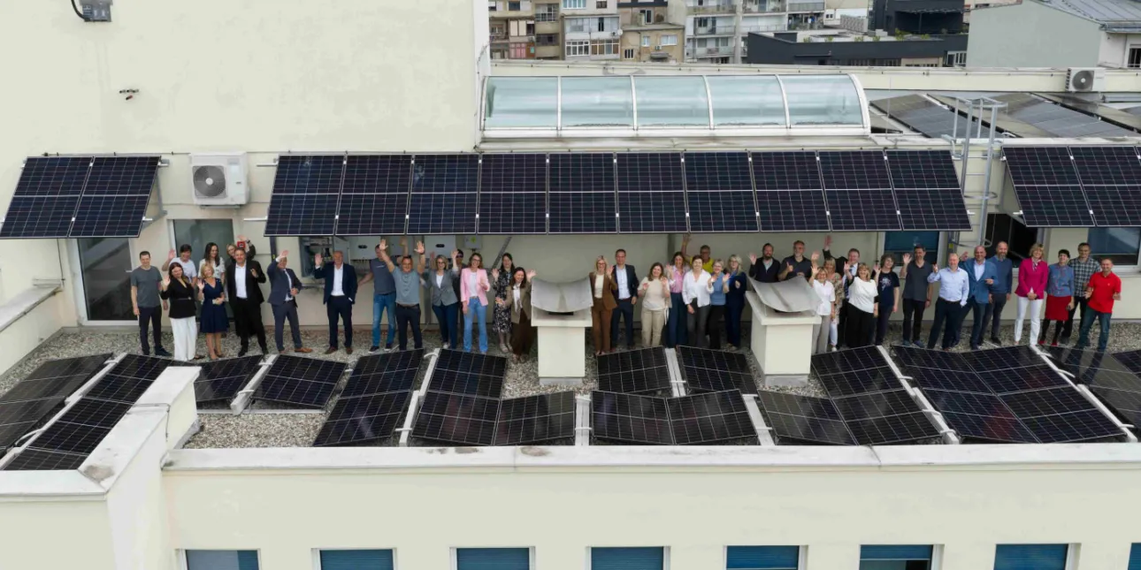 Sunčana elektrana na krovu HERA-ine zgrade (izvornik: HERA, lipanj 2026.)
• sunčana elektrana, HERA